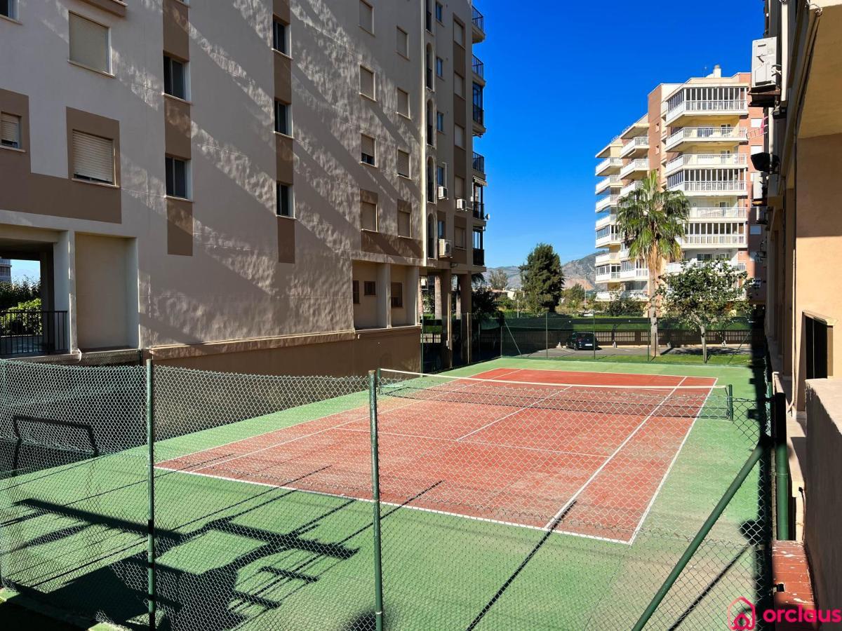Lindo Al Mar Con Piscina/Tenis ベニカシム エクステリア 写真