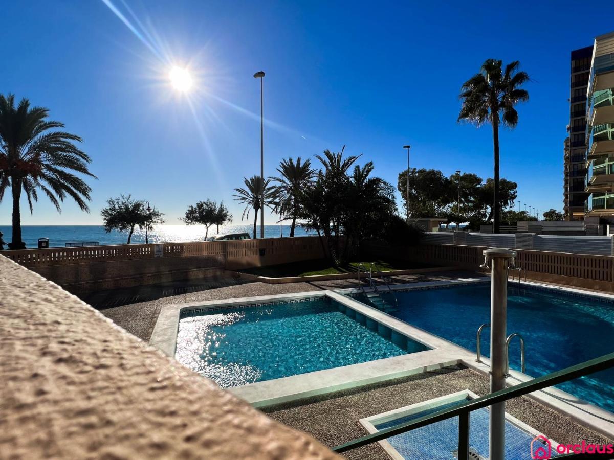 Lindo Al Mar Con Piscina/Tenis ベニカシム エクステリア 写真
